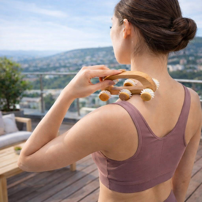 massage doux epaule avec rouleau de massage